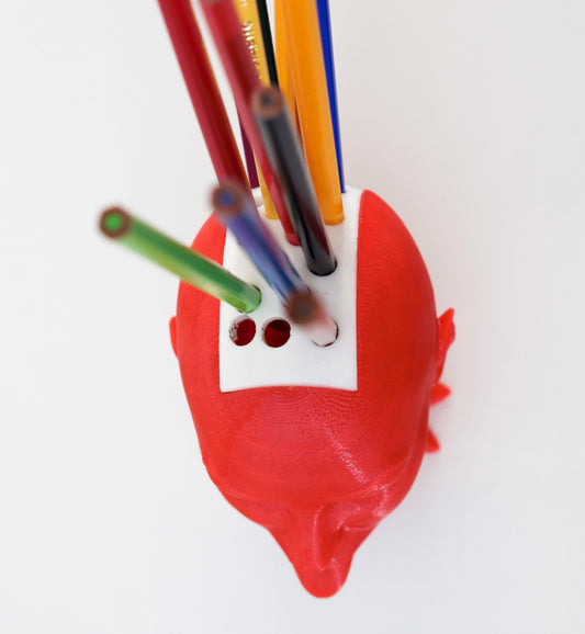 AITUK : Le Porte-Crayons Qui Réveille Votre Bureau !