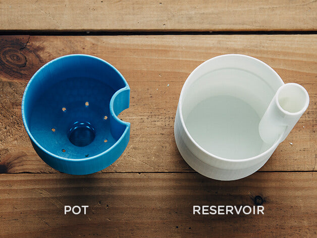 Pot auto-arrosant "Large" (par Bonstic)
