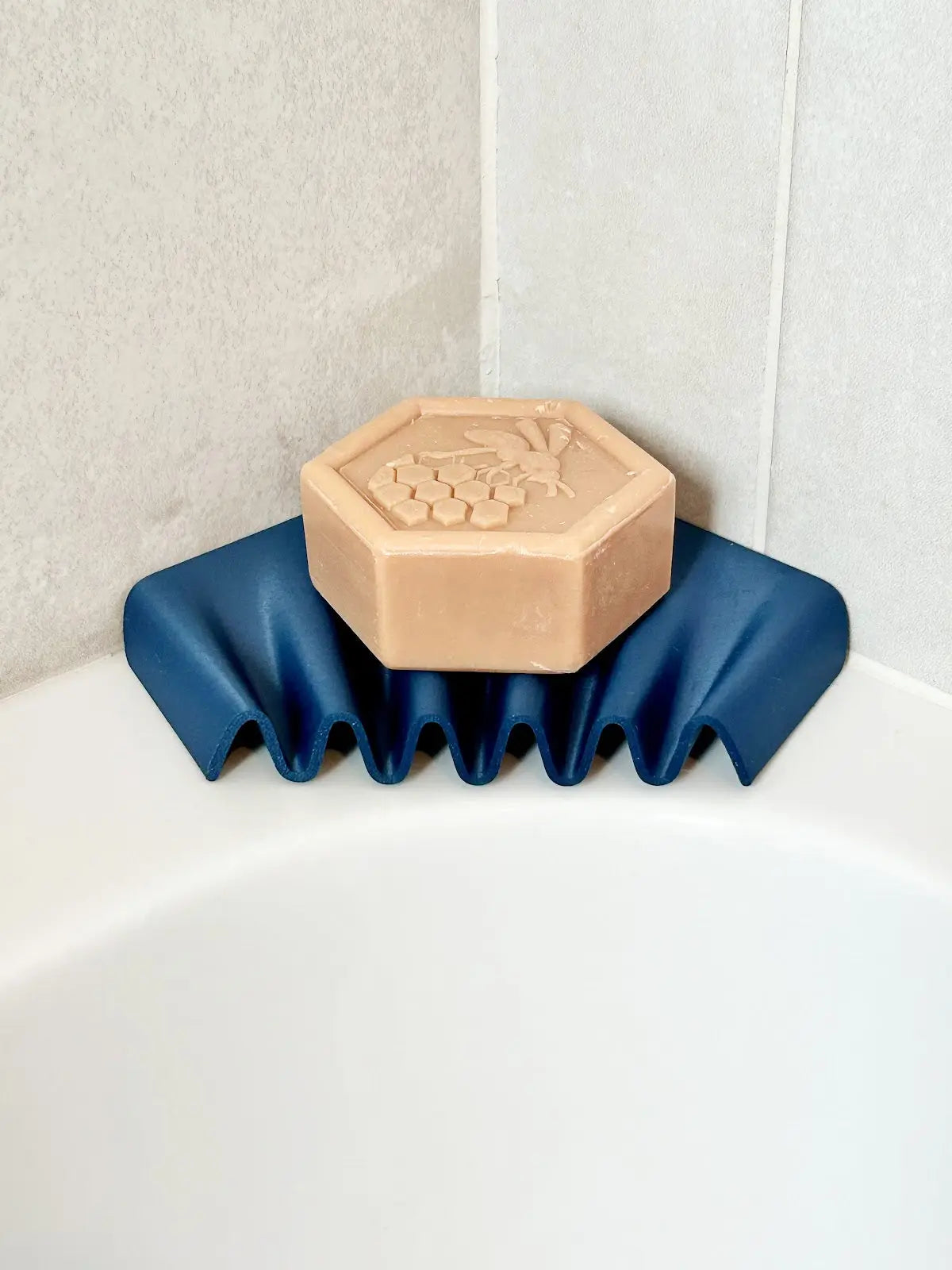 Capa | Porte-savon d'angle (By Charles Regaud Design)