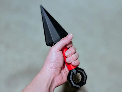 Jumbo Kunai (par Deadmoon Designs)