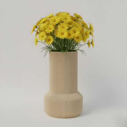 Niza Vase (By Three Happy D)